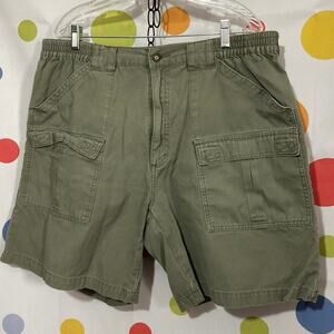 Cabela’s Men’s Outdoors Cargo Hiking Shorts Size 40 Green